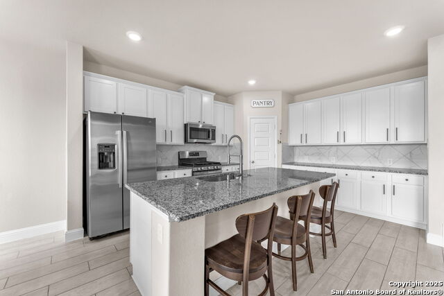 Image 11 of 49 For 4174 Garden Path