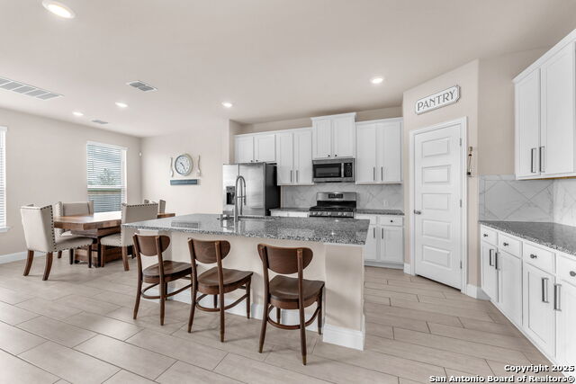 Image 12 of 49 For 4174 Garden Path