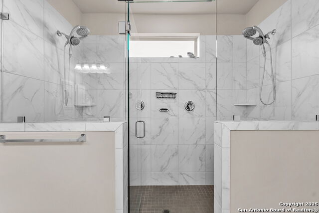 Image 30 of 49 For 4174 Garden Path