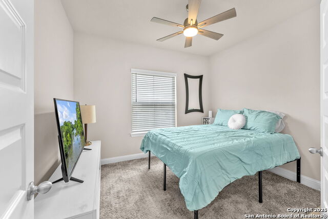 Image 33 of 49 For 4174 Garden Path