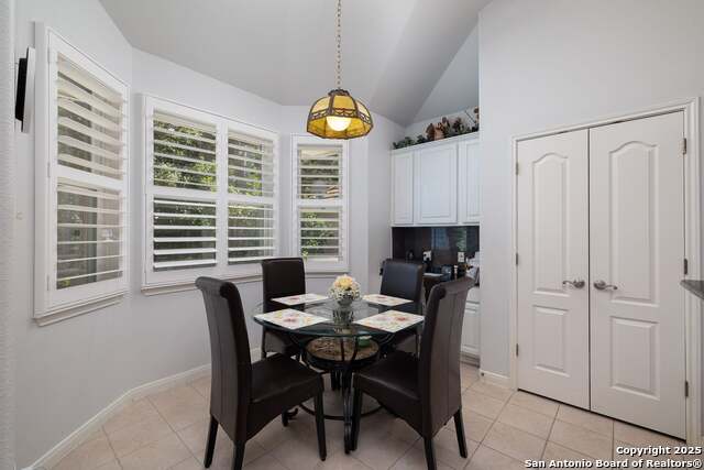 Image 10 of 22 For 914 Grassy Meadows