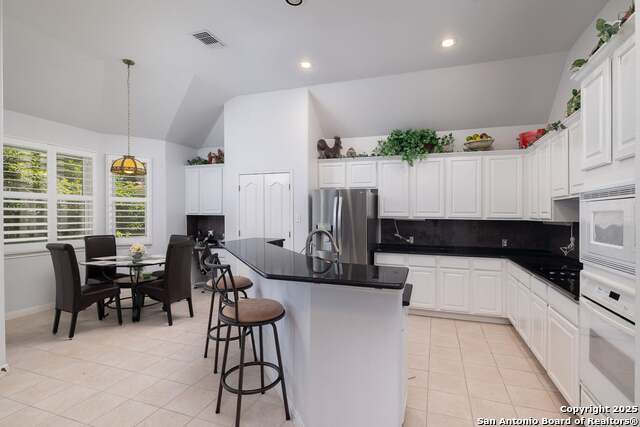 Image 13 of 22 For 914 Grassy Meadows