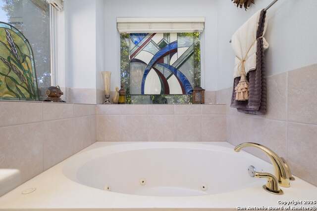 Image 8 of 22 For 914 Grassy Meadows