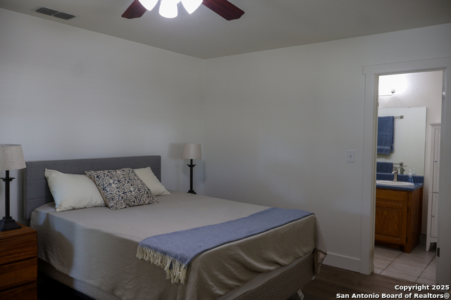 Image 19 of 34 For 1031 Shin Oak