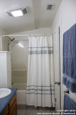 Image 22 of 34 For 1031 Shin Oak