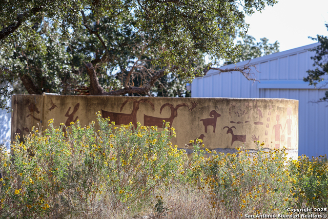 Image 27 of 34 For 1031 Shin Oak