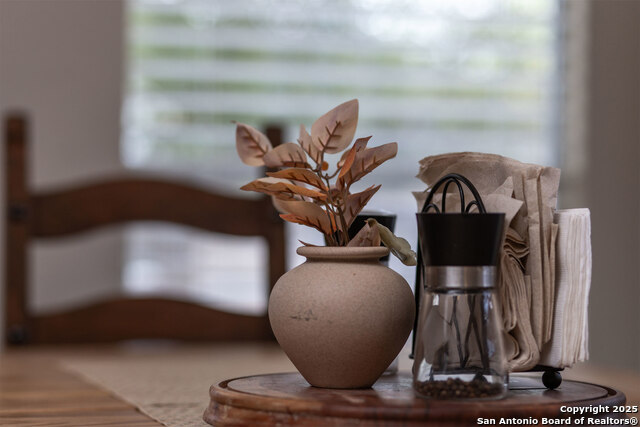 Listing photo id 19 for 9026 Colfax  