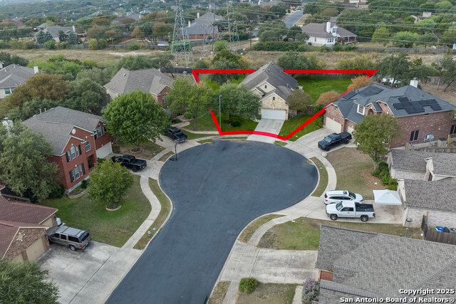 Listing photo id 3 for 9026 Colfax  