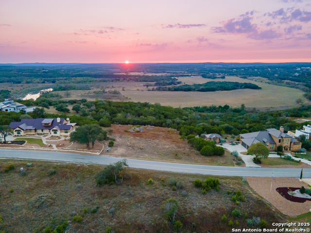 Image 10 of 18 For 972 Mystic Pkwy