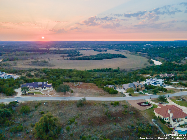 Image 12 of 18 For 972 Mystic Pkwy