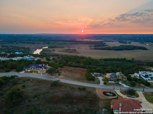 Image 14 of 18 For 972 Mystic Pkwy