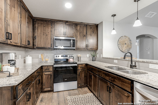 Image 10 of 28 For 1316 Cedar Bend