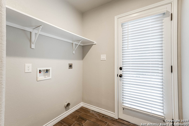 Image 16 of 28 For 1316 Cedar Bend