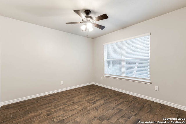 Image 18 of 28 For 1316 Cedar Bend