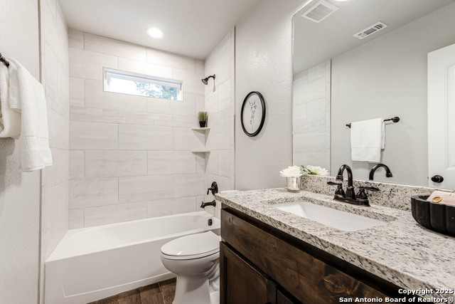 Image 26 of 28 For 1316 Cedar Bend