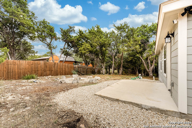 Image 4 of 28 For 1316 Cedar Bend