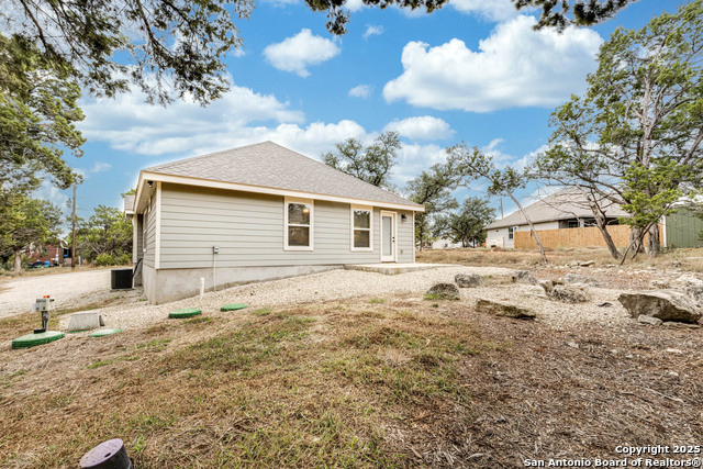 Image 5 of 28 For 1316 Cedar Bend