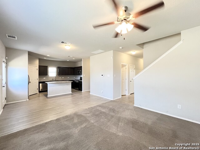 Image 13 of 47 For 15167 Dione Bend