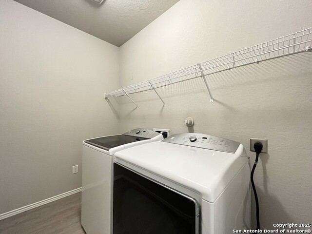 Image 35 of 47 For 15167 Dione Bend