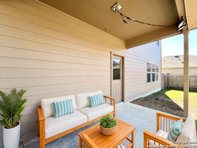 Image 6 of 47 For 15167 Dione Bend