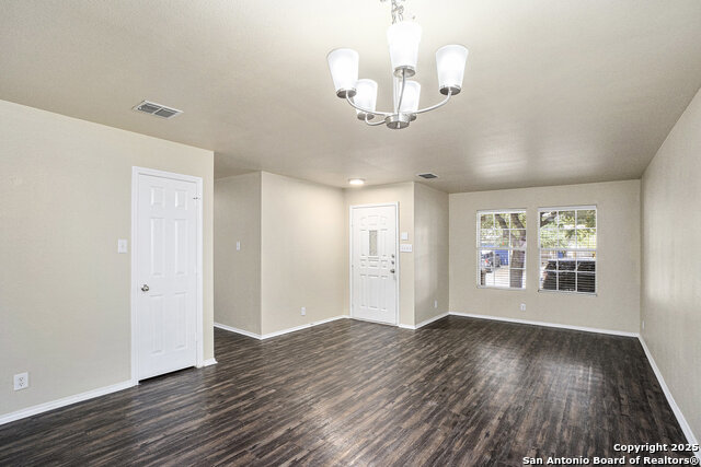 Image 4 of 25 For 7911 Maple Leaf