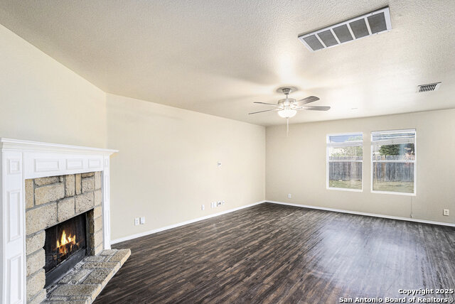 Image 7 of 25 For 7911 Maple Leaf