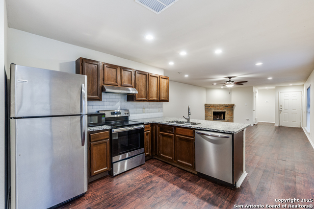 Image 3 of 25 For 8402 Cranberry Hill