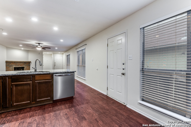 Image 8 of 25 For 8402 Cranberry Hill