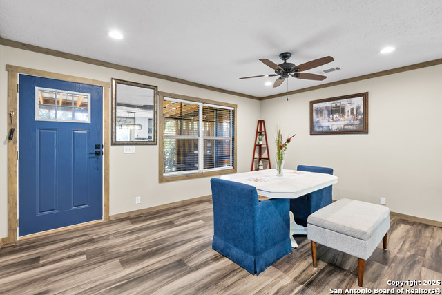 Listing photo id 9 for 798 Legion  