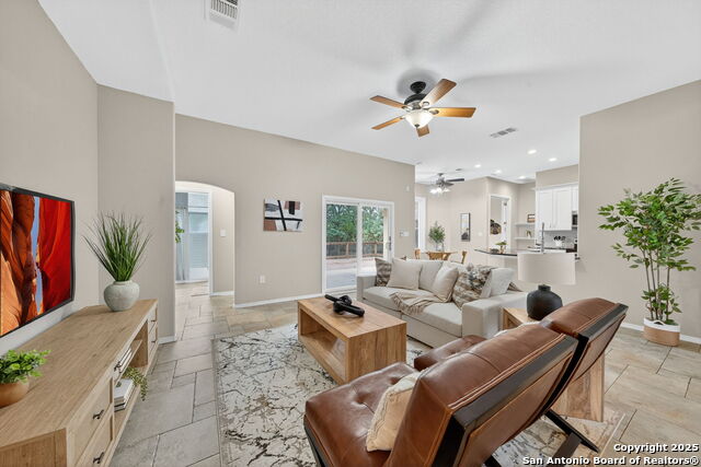 Image 11 of 39 For 9918 Scenic View