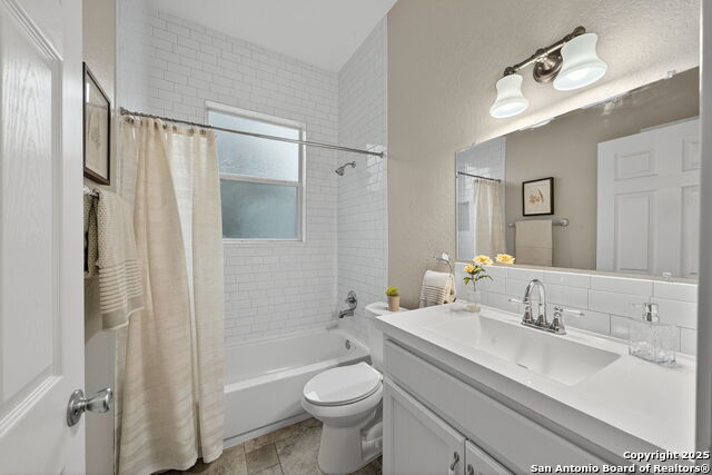 Image 30 of 39 For 9918 Scenic View