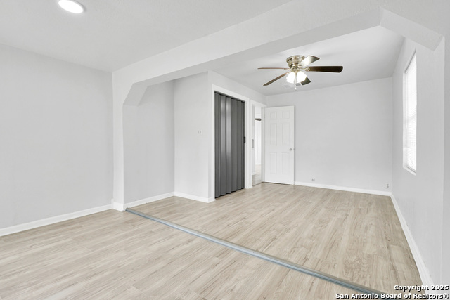 Image 13 of 24 For 140 Glenarm