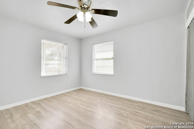 Image 17 of 24 For 140 Glenarm