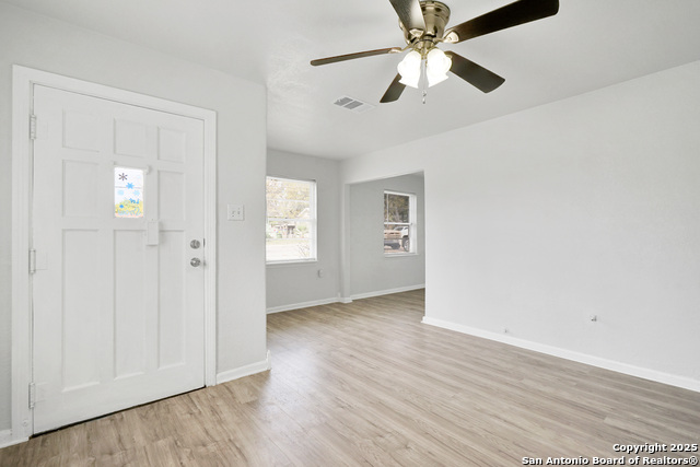 Image 7 of 24 For 140 Glenarm