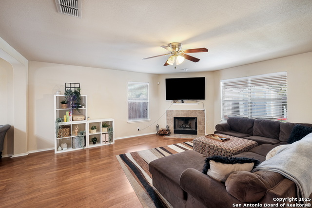 Image 10 of 32 For 8654 Gavel Dr