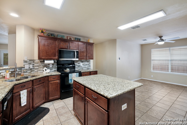 Image 12 of 32 For 8654 Gavel Dr