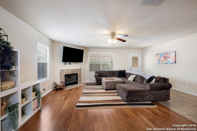 Image 9 of 32 For 8654 Gavel Dr