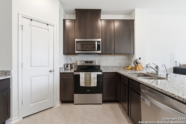 Image 15 of 30 For 4742 Pico Pico