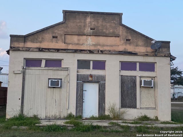 Details for 109 Front Street E, Runge, TX 78151