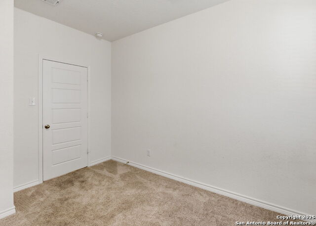 Image 11 of 25 For 245 Blacktail Dr