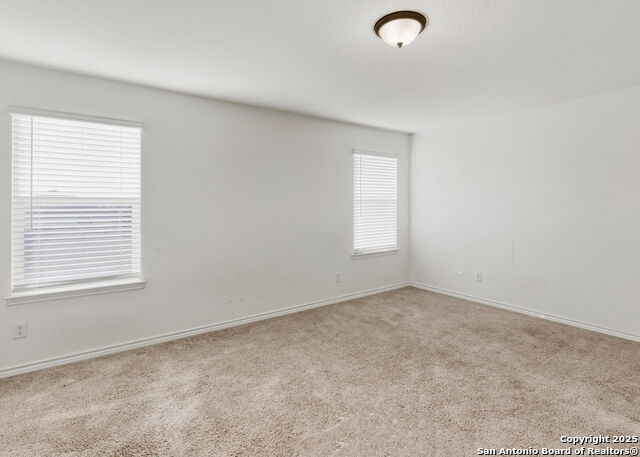 Image 16 of 25 For 245 Blacktail Dr