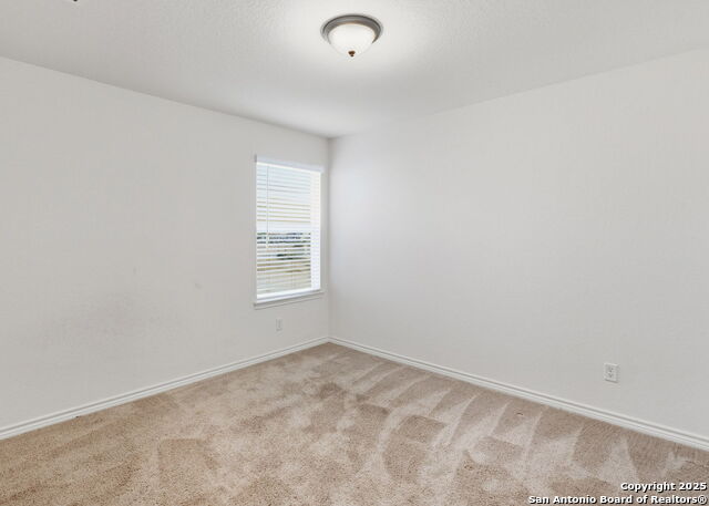 Image 22 of 25 For 245 Blacktail Dr