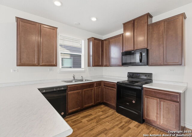 Image 8 of 25 For 245 Blacktail Dr