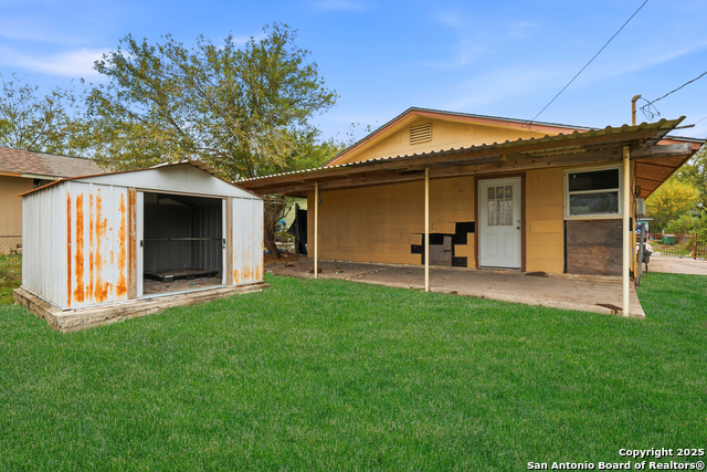 Listing photo id 19 for 5131 Little Creek