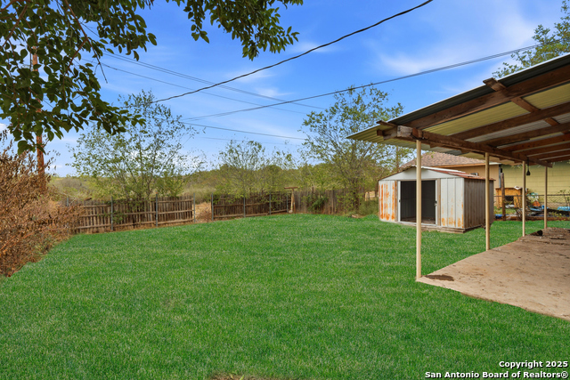 Listing photo id 20 for 5131 Little Creek