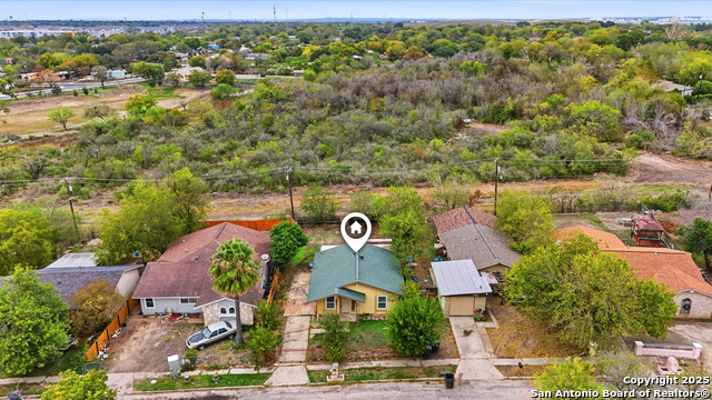 Listing photo id 22 for 5131 Little Creek