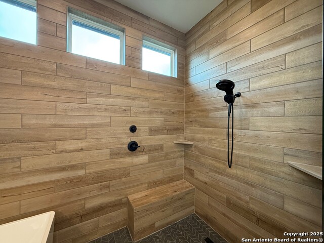 Image 17 of 25 For 539 Caliban  