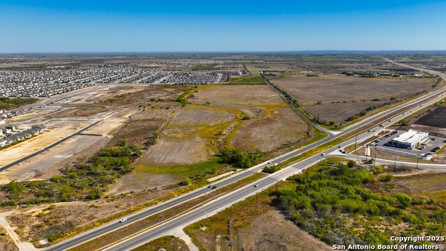 Image 9 of 10 For 10225 Green