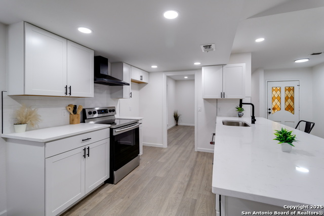 Image 11 of 33 For 1755 Brandenburg