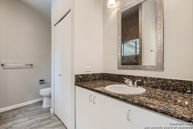 Image 21 of 34 For 8642 Fredericksburg 703